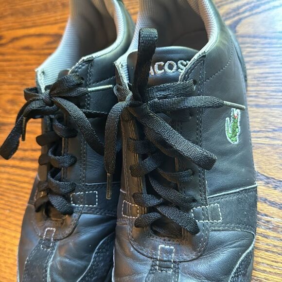 Lacoste black leather/suede lace up low top embroidered logo sneakers. Size 8 - Picture 5 of 9